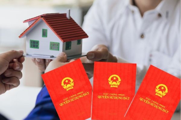Câu hỏi công chứng sổ đỏ