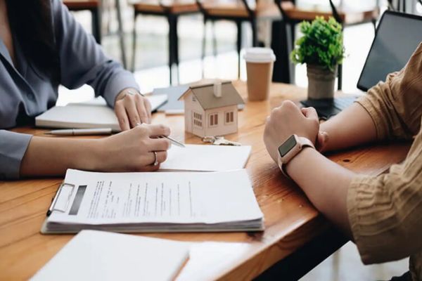 Mua bán nhà đất lần đầu