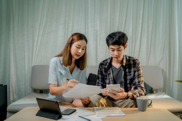 vợ/chồng có nghĩa vụ
