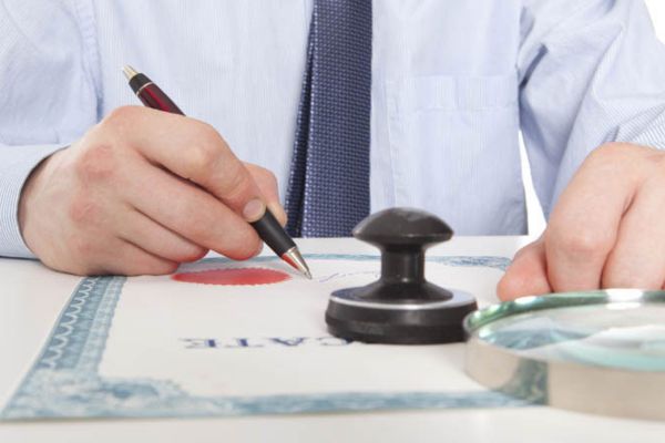 Công chứng hợp đồng đổi quyền