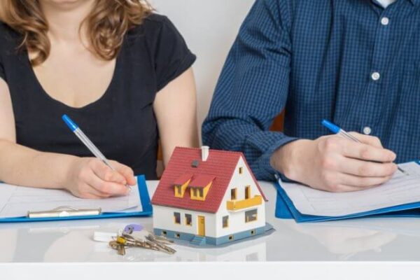 Mua bán tài sản là đồ gỗ